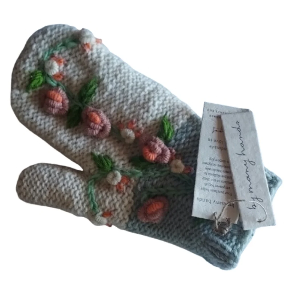 By Many Hands Floral 3D Handknit Knit Mittens - Cream and Blue NEW NWT